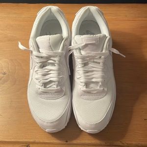 Nike airmax mens size 10 - worn once inside